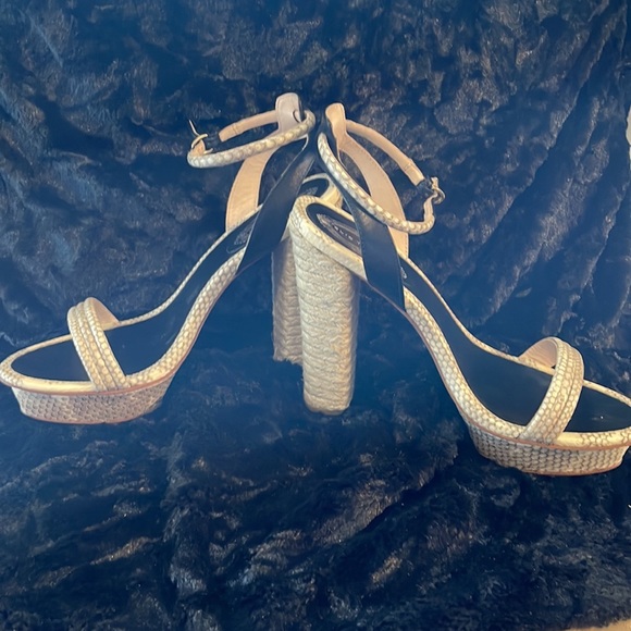 Elie Tahiti Giselle sandal size 40. Excellent condition - Picture 3 of 11